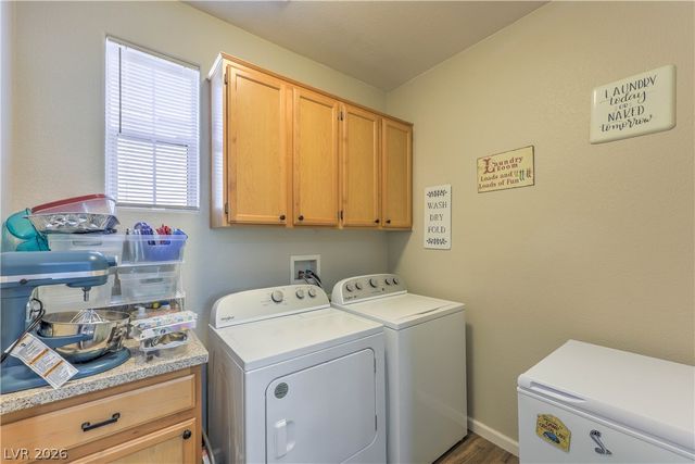 10200 Deerfield Beach Avenue 102, Las Vegas, NV 89129
