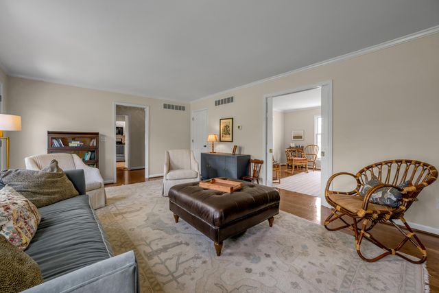 3004 Island Drive, Lexington, KY 40502