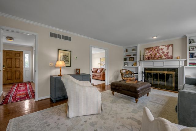 3004 Island Drive, Lexington, KY 40502