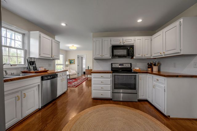 3004 Island Drive, Lexington, KY 40502