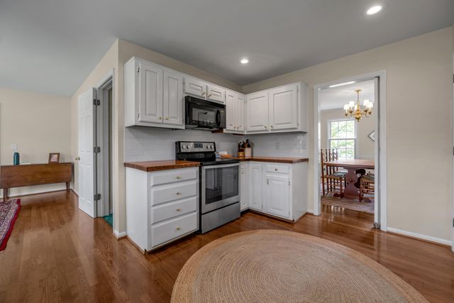 3004 Island Drive, Lexington, KY 40502