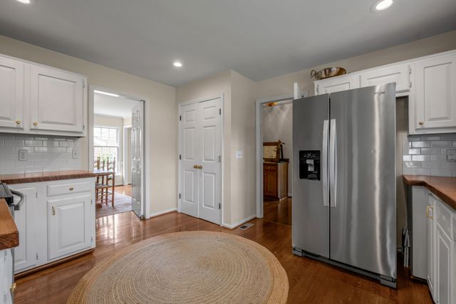 3004 Island Drive, Lexington, KY 40502