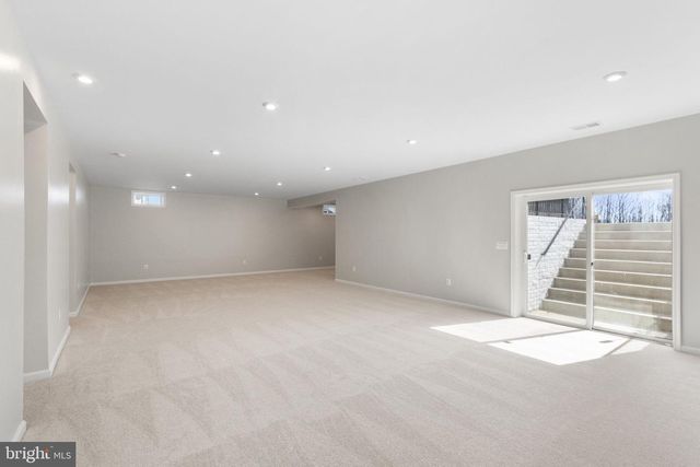 1001 ASPEN RD, Stafford, VA 22554