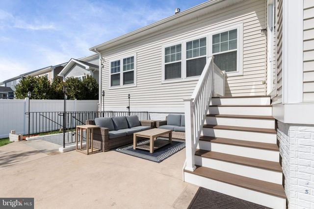 1001 ASPEN RD, Stafford, VA 22554