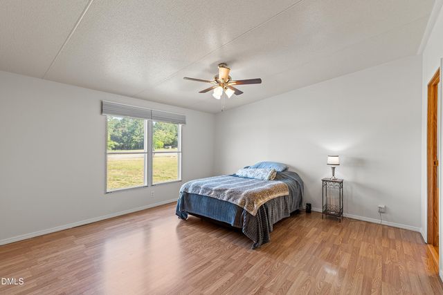 3040 Medlin Road, Clayton, NC 27527