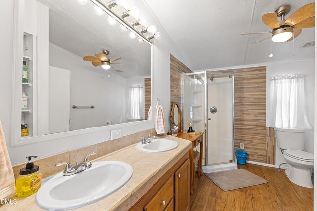 3040 Medlin Road, Clayton, NC 27527