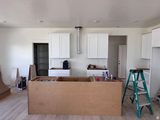 3032 W SOLACE ST, Syracuse, UT 84075