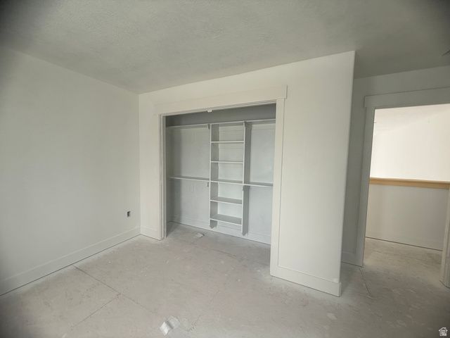 3032 W SOLACE ST, Syracuse, UT 84075