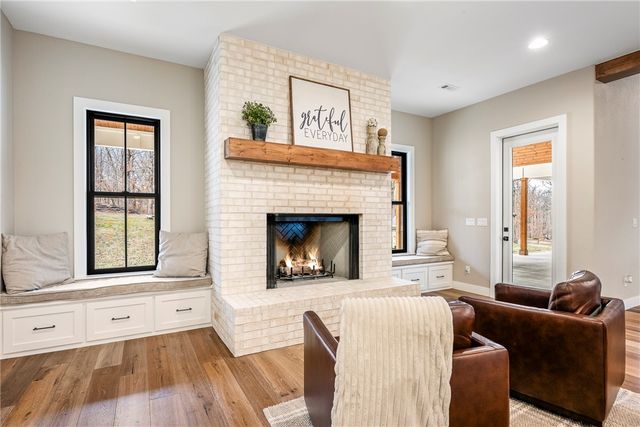 18246 Luedecke Road, Gentry, AR 72734