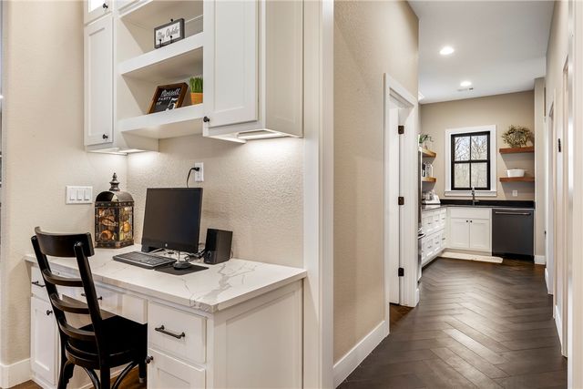 18246 Luedecke Road, Gentry, AR 72734