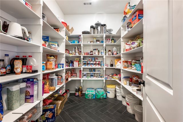 18246 Luedecke Road, Gentry, AR 72734