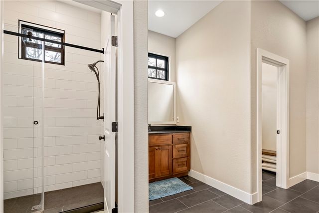 18246 Luedecke Road, Gentry, AR 72734