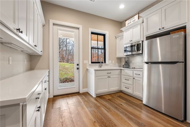 18246 Luedecke Road, Gentry, AR 72734