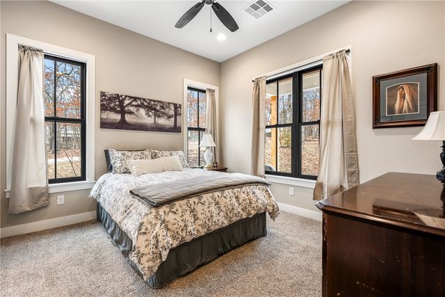 18246 Luedecke Road, Gentry, AR 72734