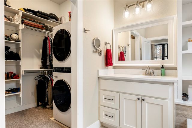 18246 Luedecke Road, Gentry, AR 72734