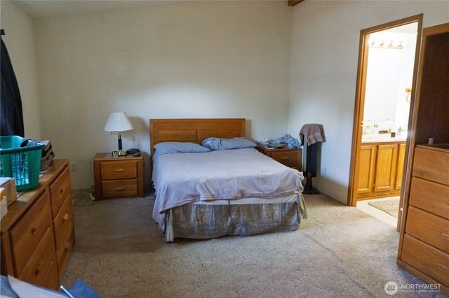 772 Lincoln Avenue E, Tenino, WA 98589