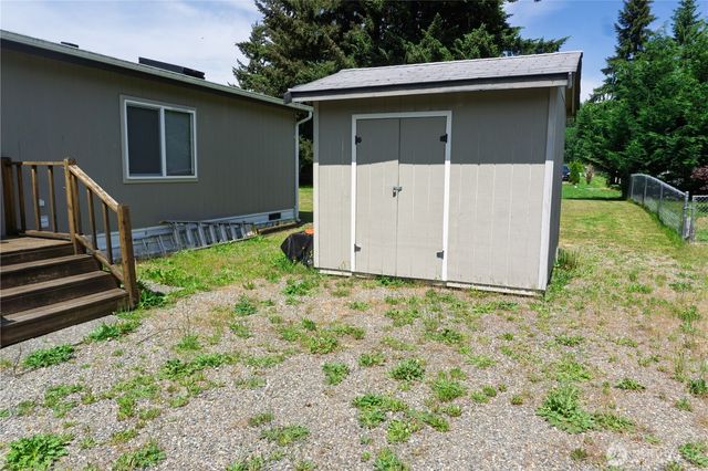 772 Lincoln Avenue E, Tenino, WA 98589