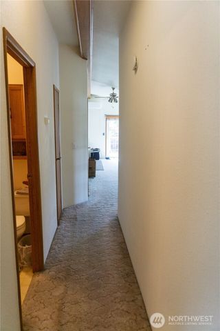 772 Lincoln Avenue E, Tenino, WA 98589