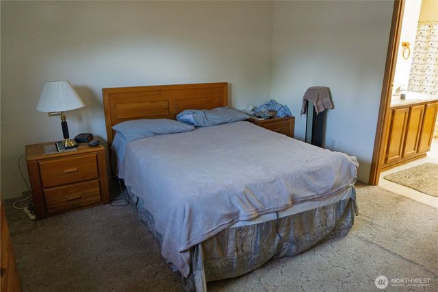 772 Lincoln Avenue E, Tenino, WA 98589