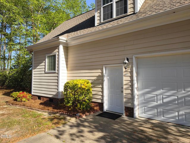 1007 Swift Creek Drive, Clayton, NC 27520