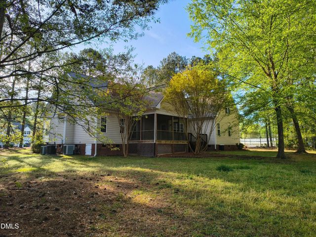 1007 Swift Creek Drive, Clayton, NC 27520