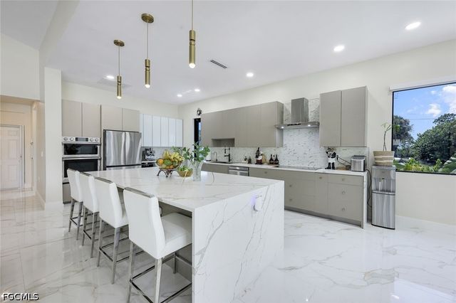 4231 NW 12th LN, Cape Coral, FL 33993