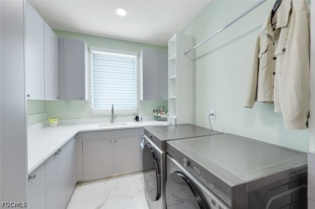 4231 NW 12th LN, Cape Coral, FL 33993