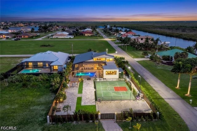 4231 NW 12th LN, Cape Coral, FL 33993