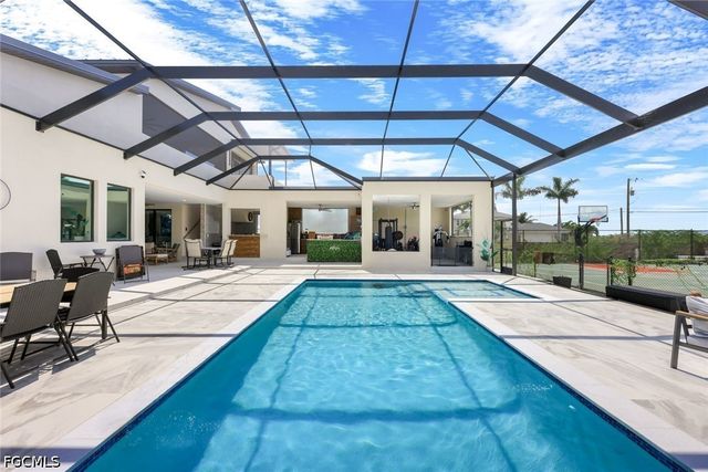 4231 NW 12th LN, Cape Coral, FL 33993