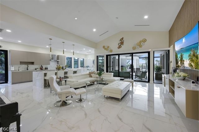 4231 NW 12th LN, Cape Coral, FL 33993
