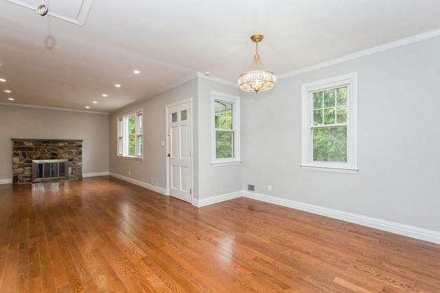 158 Marietta Avenue, Hawthorne, NY 10532