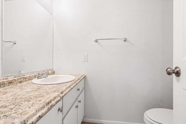 7209 S Avenida Del Nopal, Tucson, AZ 85746