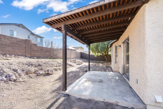 7209 S Avenida Del Nopal, Tucson, AZ 85746