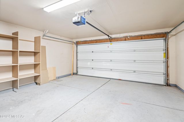 7209 S Avenida Del Nopal, Tucson, AZ 85746