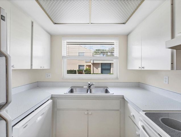 6228 7TH AVENUE W, Bradenton, FL 34209