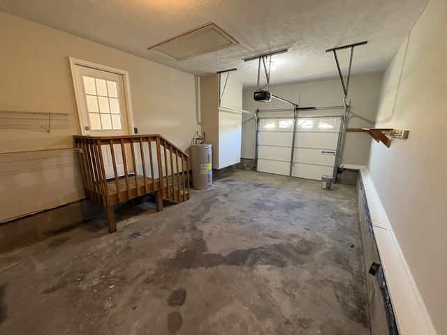 2002 Dogwood Ln, Greenbrier, TN 37073