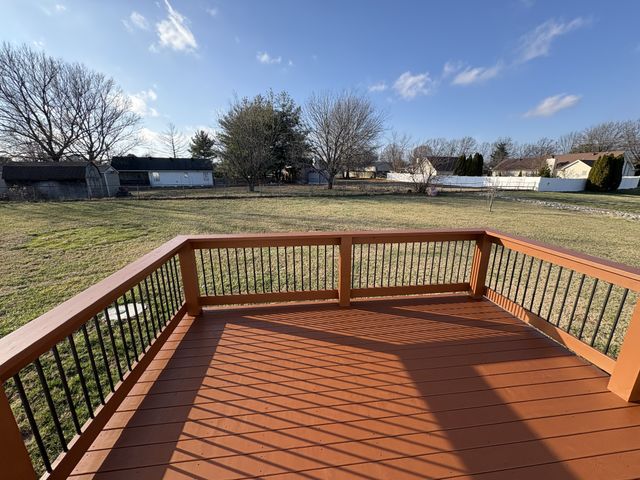 2002 Dogwood Ln, Greenbrier, TN 37073