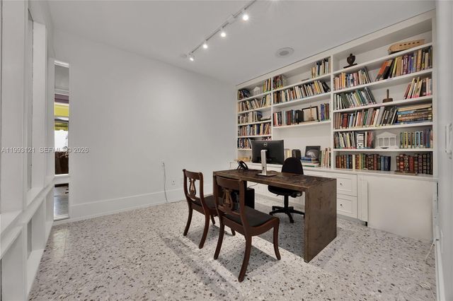 337 Palermo Ave, Coral Gables, FL 33134