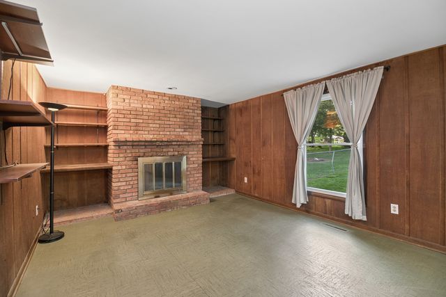 2621 E Heritage Drive, Kankakee, IL 60901