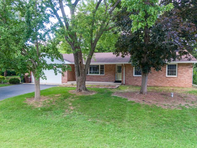 2621 E Heritage Drive, Kankakee, IL 60901