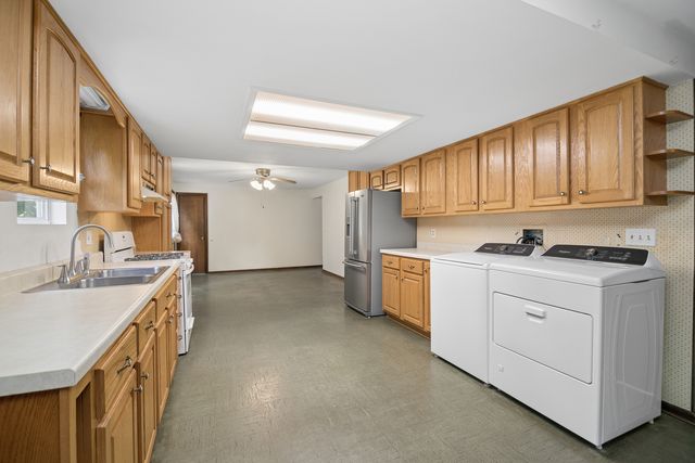 2621 E Heritage Drive, Kankakee, IL 60901