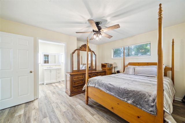 15502 Atwood Lane, Crosby, TX 77532