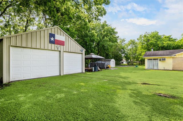 15502 Atwood Lane, Crosby, TX 77532