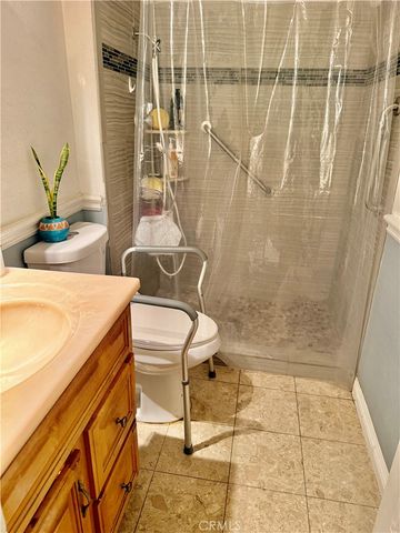 18854 6th, Bloomington, CA 92316