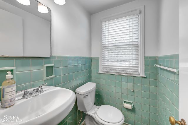 814 Harcourt Road, Grosse Pointe Park, MI 48230