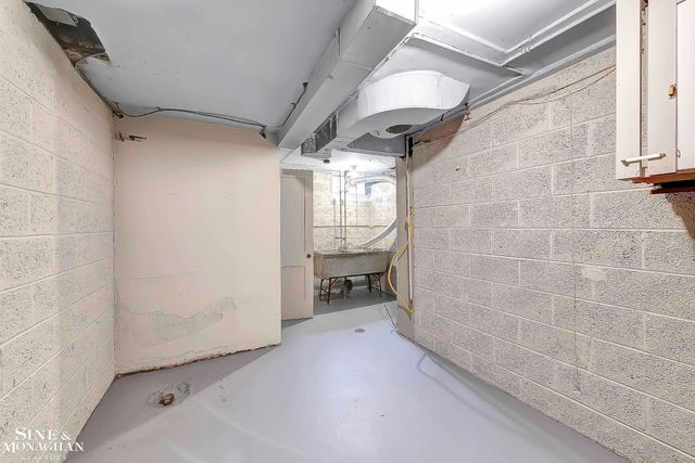 814 Harcourt Road, Grosse Pointe Park, MI 48230