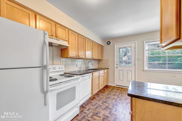 814 Harcourt Road, Grosse Pointe Park, MI 48230