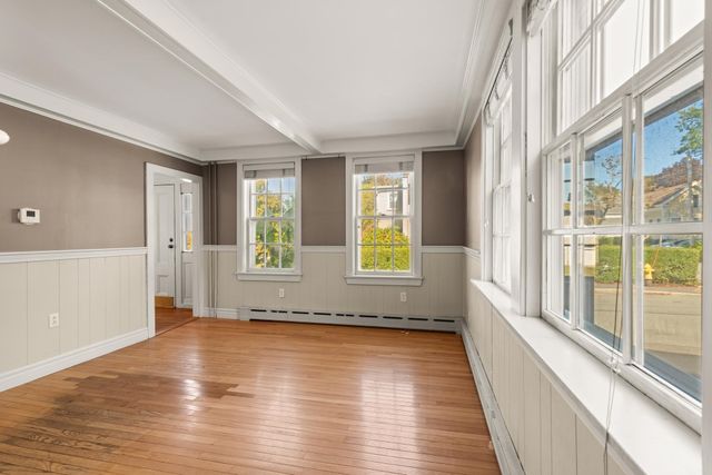 19 Highland St, Gloucester, MA 01930