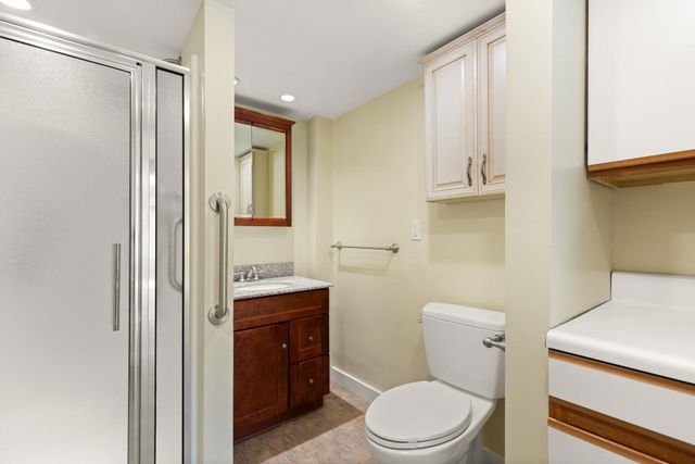 19 Highland St, Gloucester, MA 01930