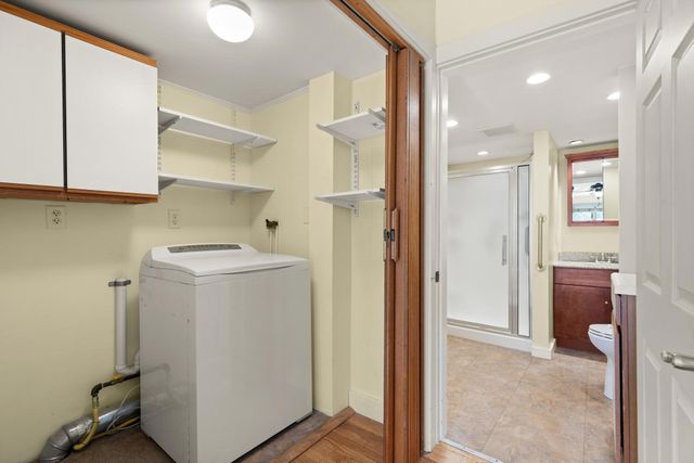 19 Highland St, Gloucester, MA 01930
